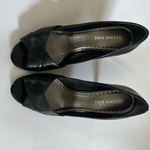 Like new Black Heels